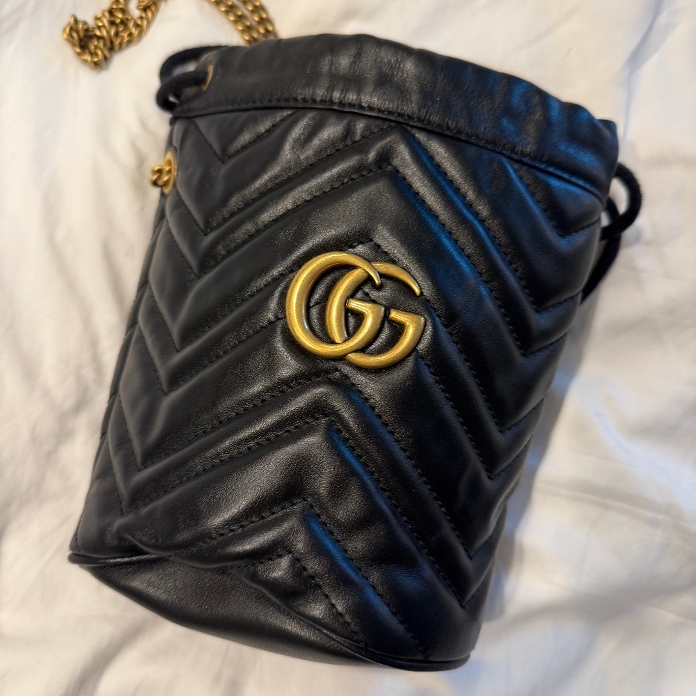 NEW! Gucci Marmont Bucket Bag